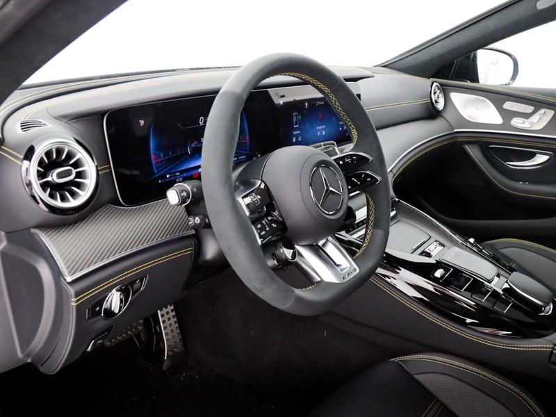 AMG GT-4 Mercedes-AMG Coup4 43 4MATIC+ Mil