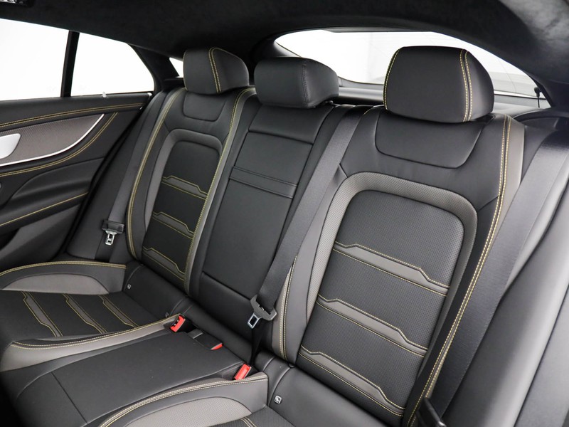 AMG GT-4 Mercedes-AMG Coup4 43 4MATIC+ Mil
