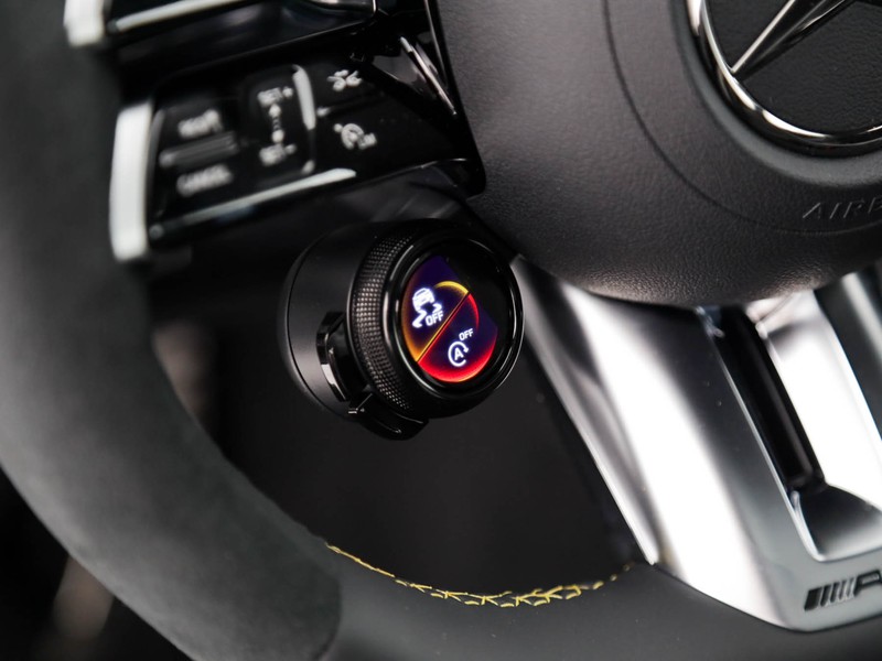 AMG GT-4 Mercedes-AMG Coup4 43 4MATIC+ Mil