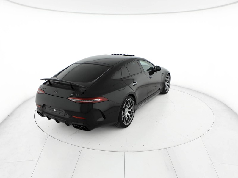 AMG GT-4 Mercedes-AMG Coup4 43 4MATIC+ Mil