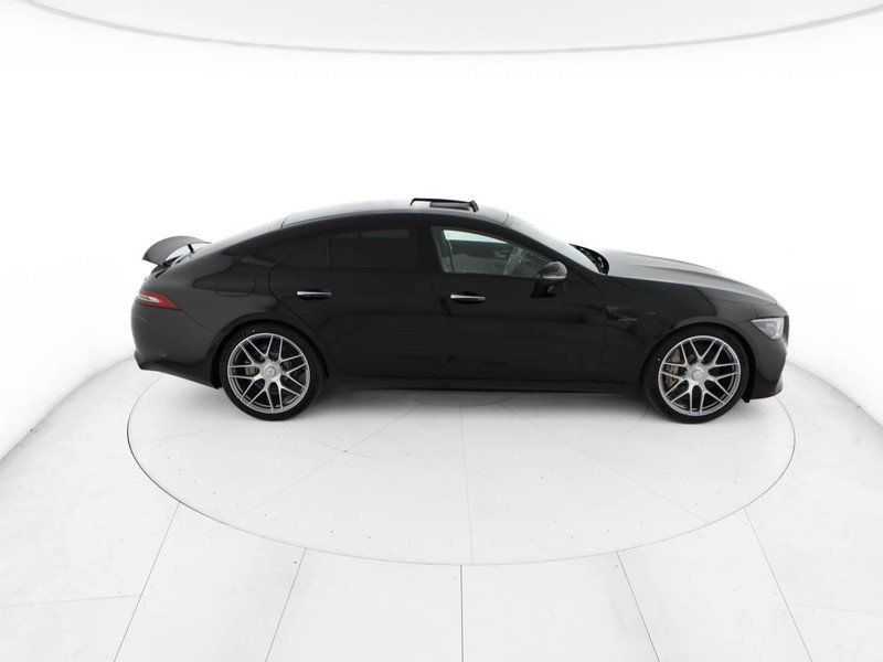 AMG GT-4 Mercedes-AMG Coup4 43 4MATIC+ Mil