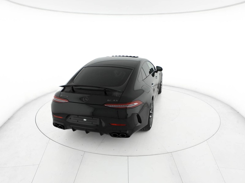 AMG GT-4 Mercedes-AMG Coup4 43 4MATIC+ Mil