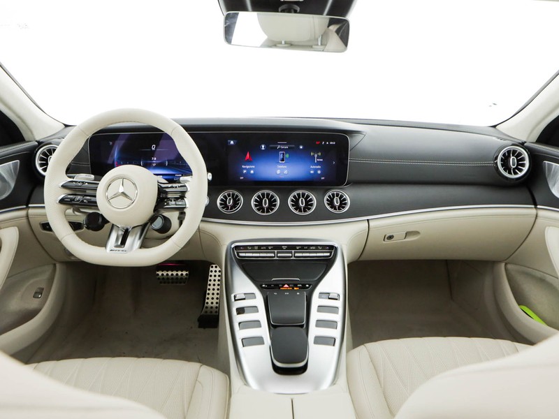 AMG GT-4 Mercedes-AMG Coup4 43 4MATIC+ Mil