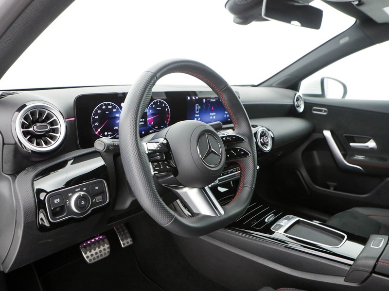Mercedes Classe A 180 amg line advanced plus auto