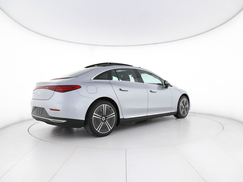 Mercedes EQE 300 premium tech edition
