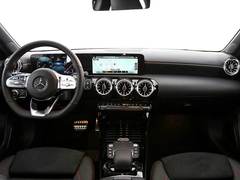 Mercedes Classe A 180 d premium auto diesel nero