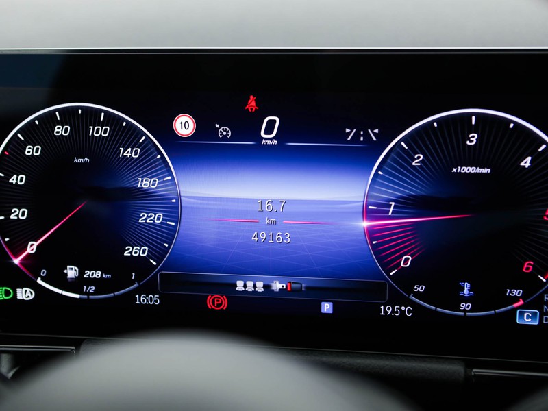 Mercedes Classe B 180 d amg line premium auto diesel argento