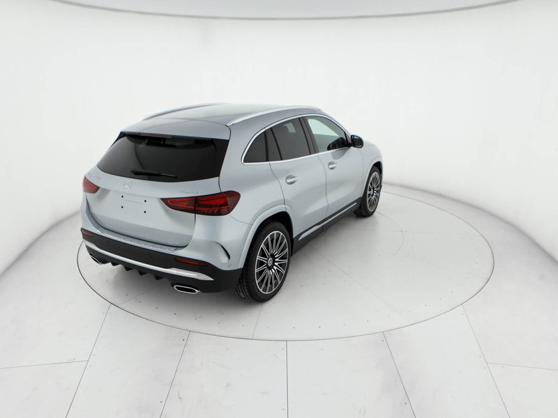 Mercedes GLA 200 d amg line advanced plus 4matic auto