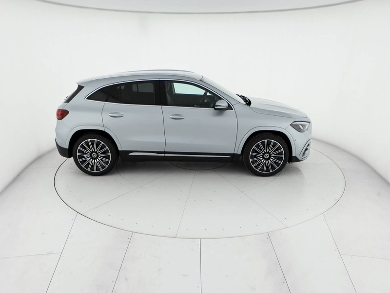 Mercedes GLA 200 d amg line advanced plus 4matic auto