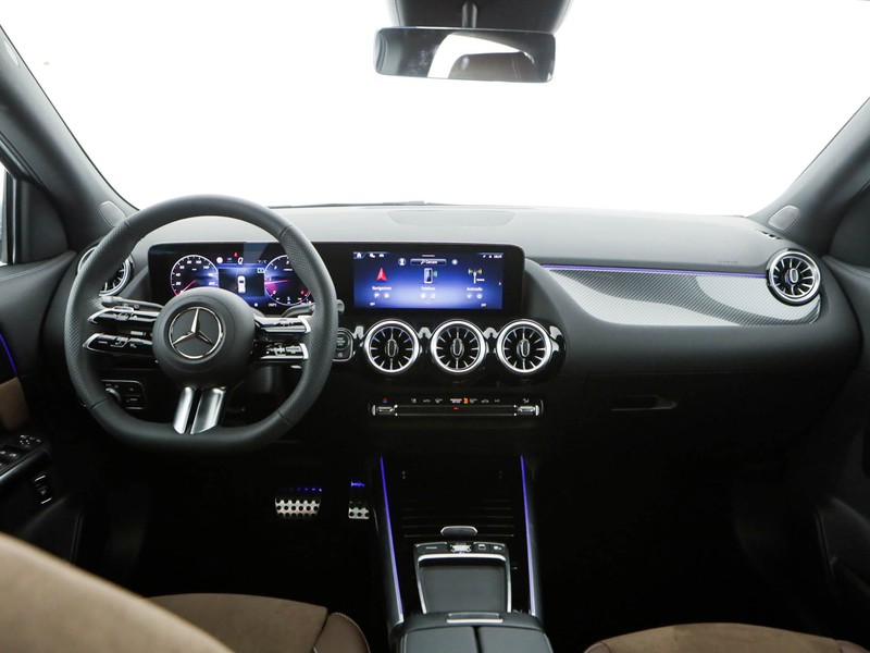 Mercedes GLA 200 d amg line advanced plus 4matic auto
