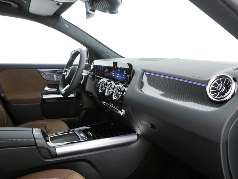 Mercedes GLA 200 d amg line advanced plus 4matic auto