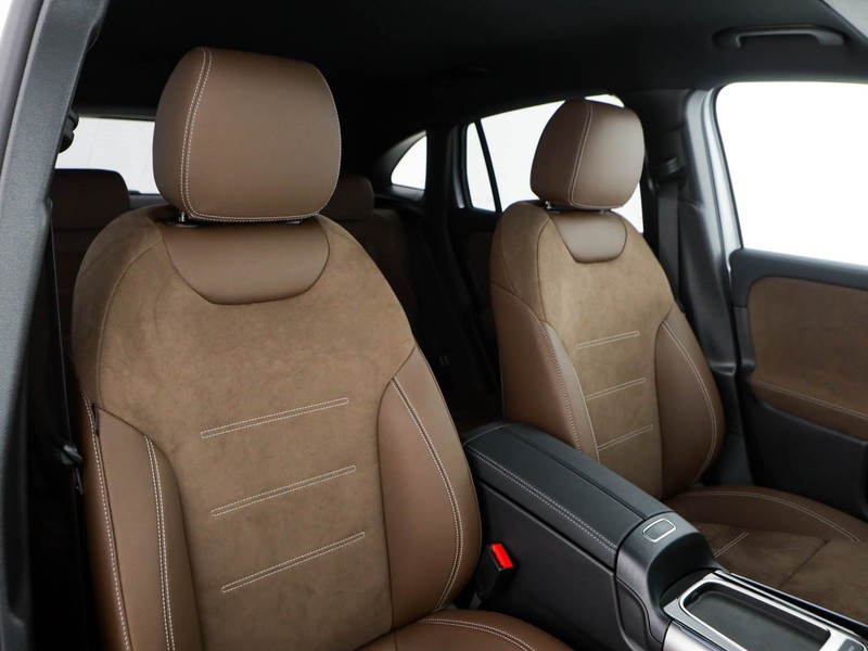Mercedes GLA 200 d amg line advanced plus 4matic auto