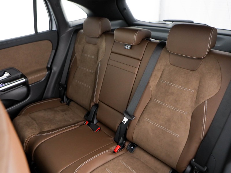 Mercedes GLA 200 d amg line advanced plus 4matic auto