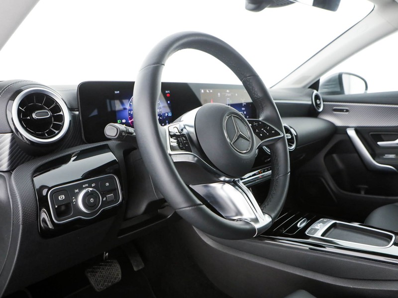 Mercedes CLA Shooting Brake  180 d progressive advanced auto diesel grigio