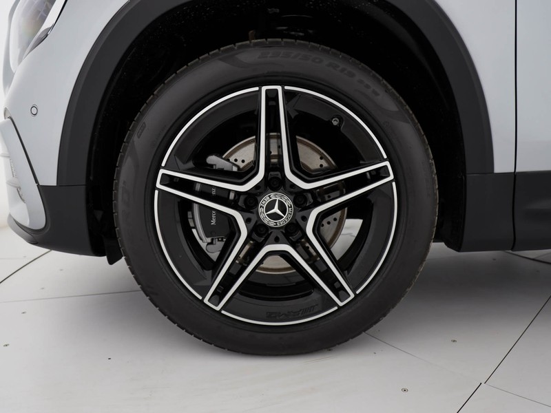 Mercedes GLB 180 d amg line advanced plus auto diesel argento
