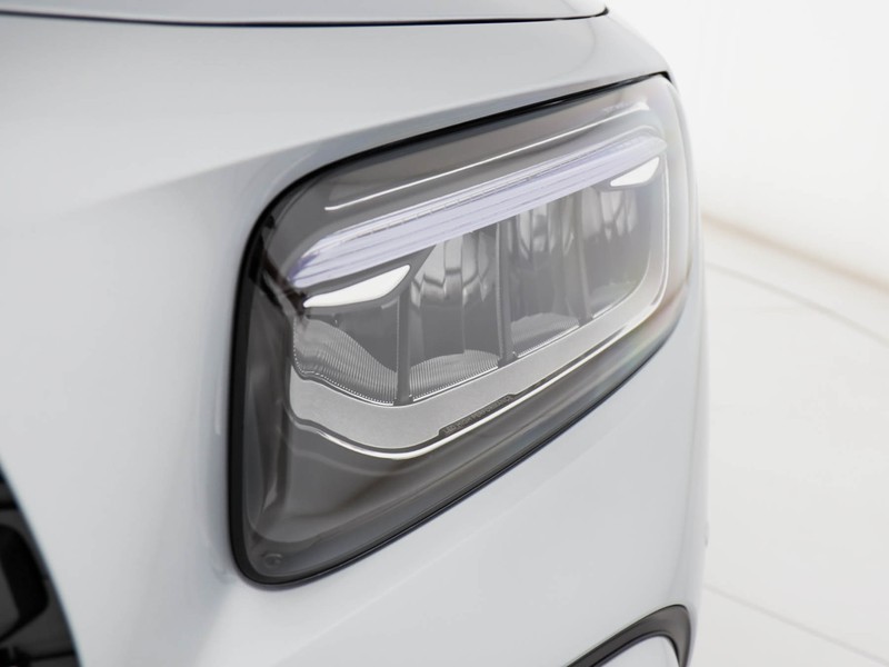 Mercedes GLB 180 d amg line advanced plus auto diesel argento