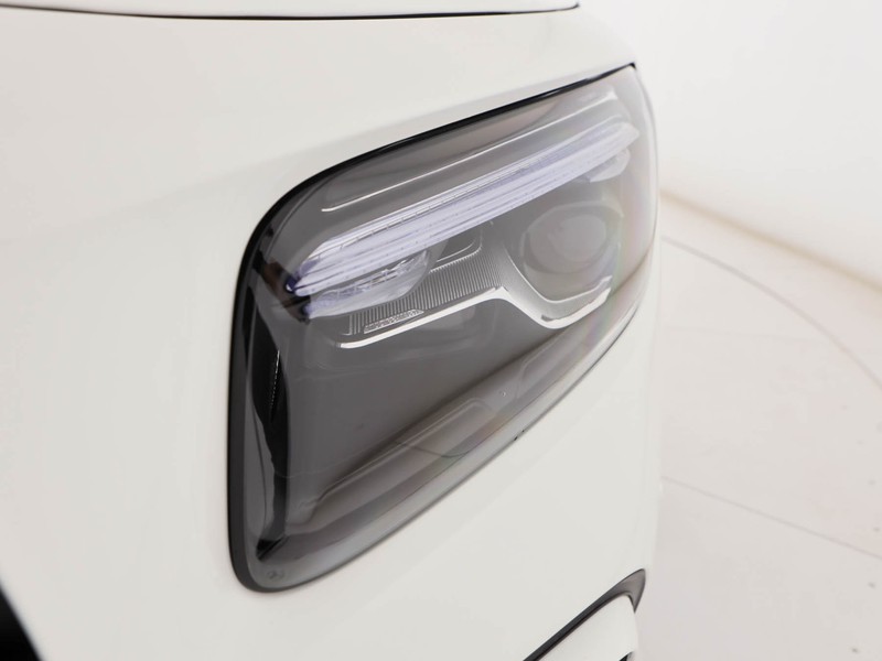AMG GLB amg 35 amg line premium 4matic auto 7p.ti ibrido bianco