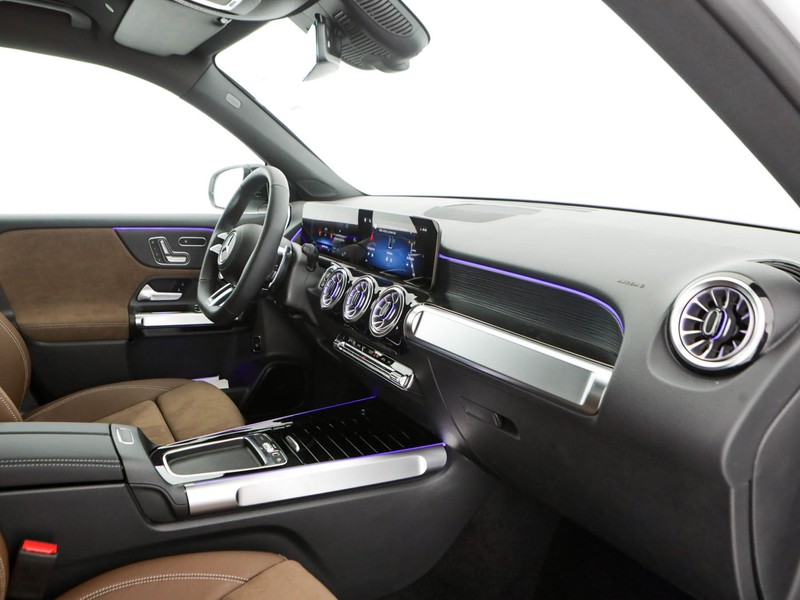 AMG GLB amg 35 amg line premium 4matic auto 7p.ti ibrido bianco