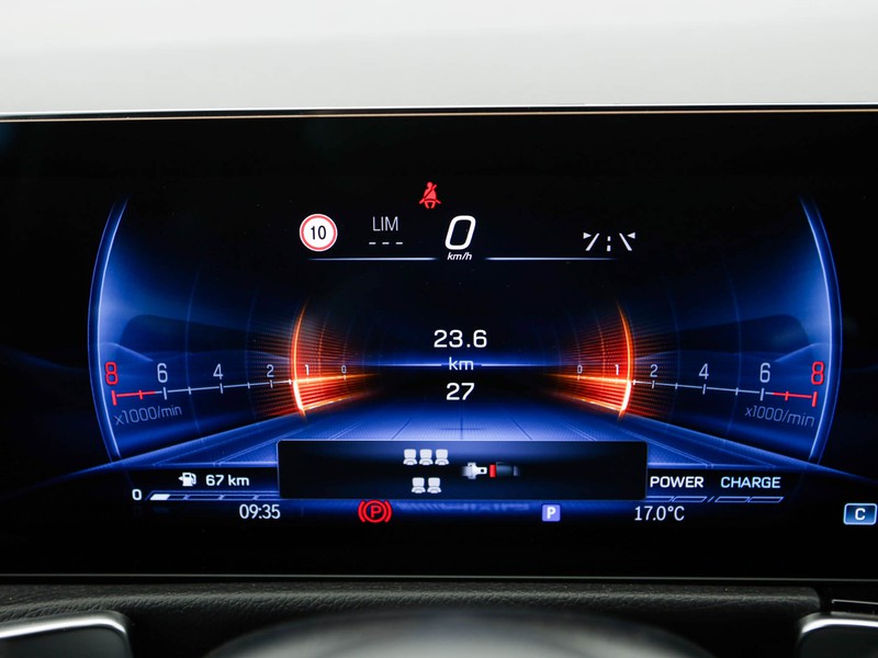 AMG GLB amg 35 amg line premium 4matic auto 7p.ti ibrido bianco