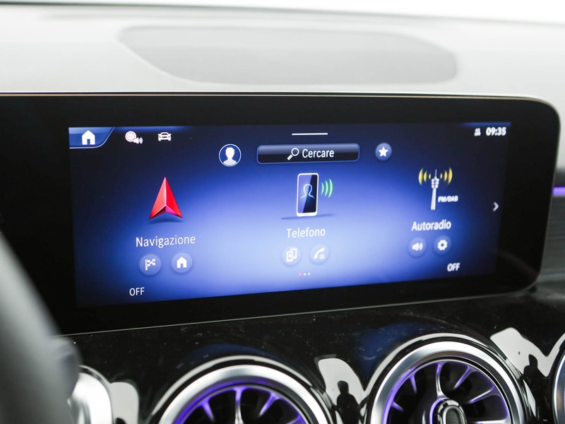 AMG GLB amg 35 amg line premium 4matic auto 7p.ti ibrido bianco