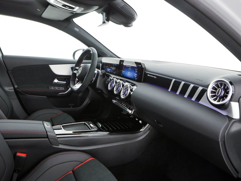 AMG Classe A a amg 35 amg line premium 4matic auto