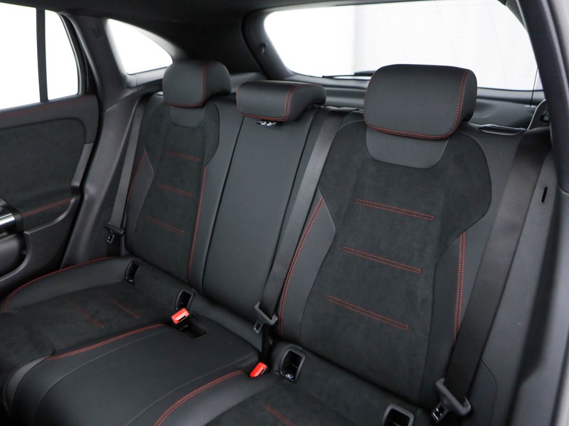 AMG GLA amg 35 amg line premium 4matic auto benzina nero