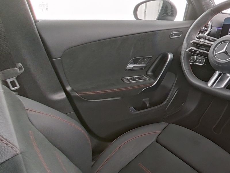 Mercedes Classe A 180 d amg line advanced plus auto
