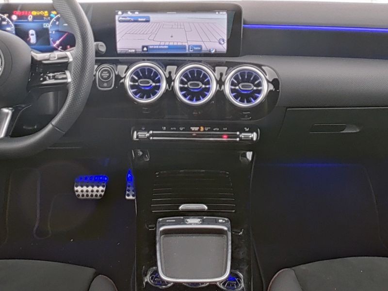 Mercedes Classe A 180 d amg line advanced plus auto