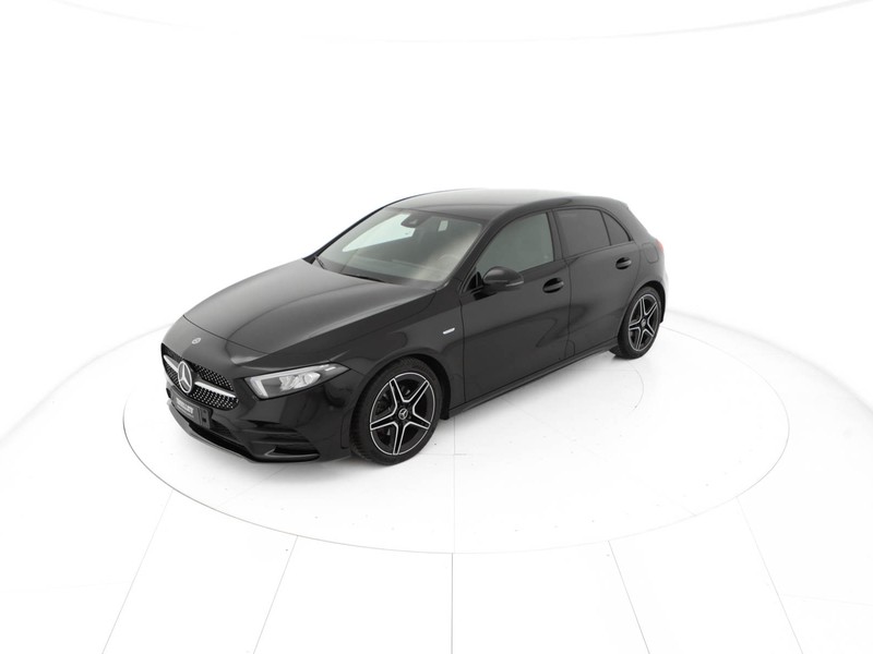 Mercedes Classe A 180 d premium night edition auto diesel nero