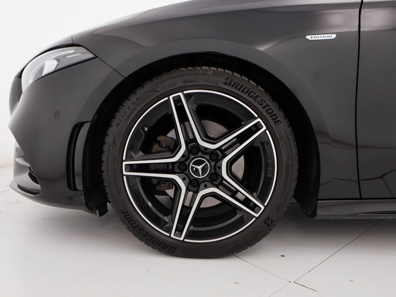 Mercedes Classe A 180 d premium night edition auto diesel nero