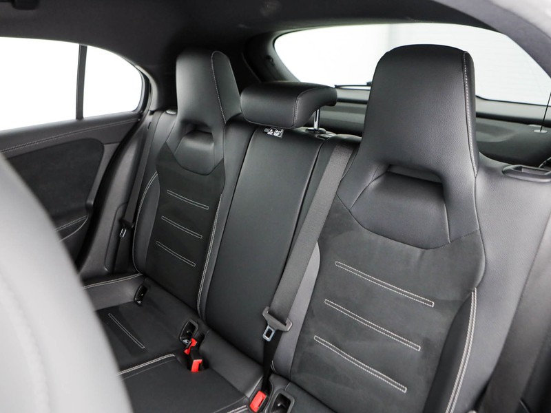 Mercedes Classe A 180 d premium night edition auto diesel nero