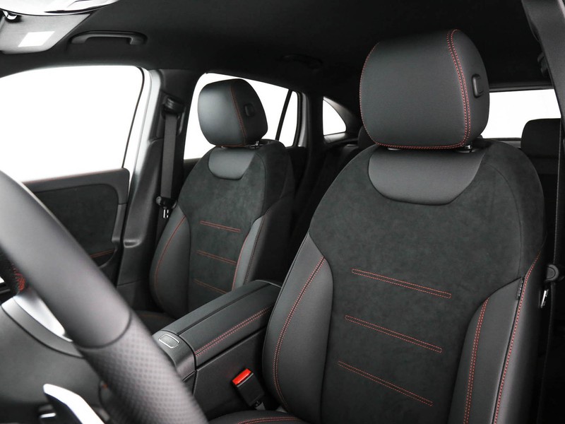 Mercedes EQA 300 premium 4matic