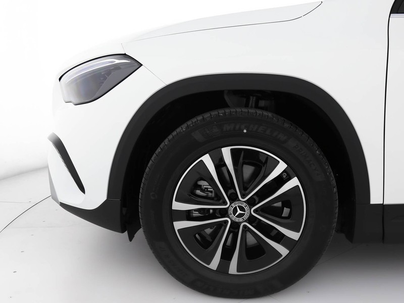 Mercedes GLA 180 d advanced auto
