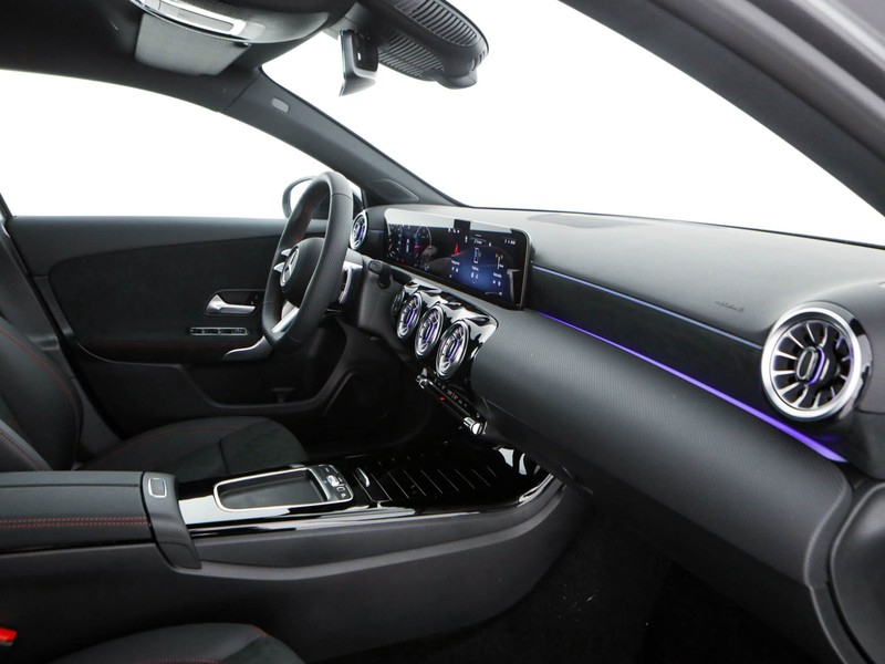Mercedes Classe A 180 d amg line advanced plus auto
