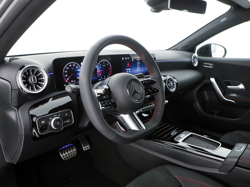 Mercedes Classe A 180 d amg line advanced plus auto