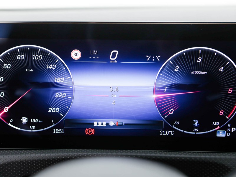 Mercedes Classe A 180 d amg line advanced plus auto