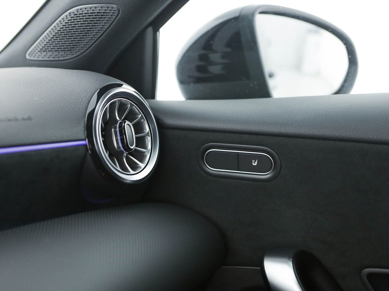 Mercedes Classe A 180 d amg line advanced plus auto