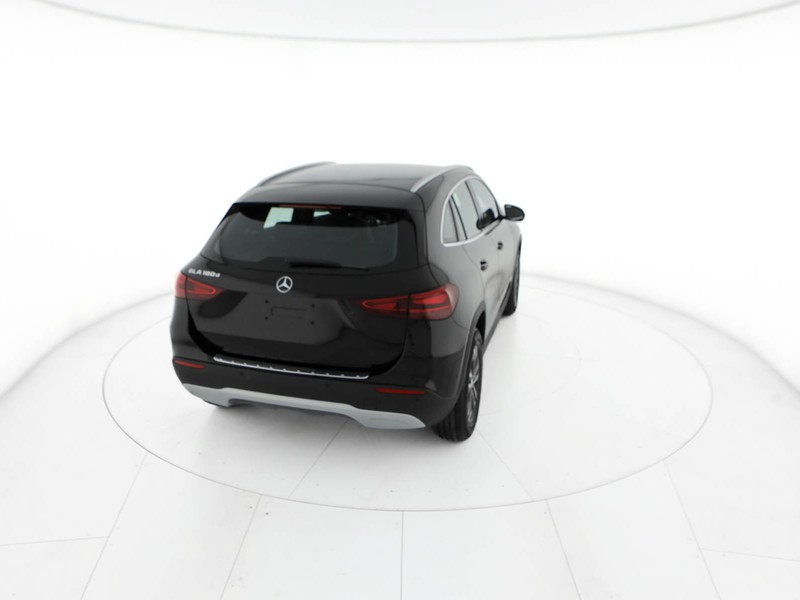 Mercedes GLA 180 d advanced auto