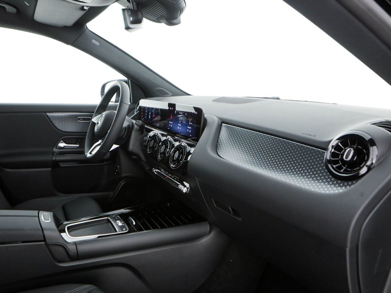 Mercedes GLA 180 d advanced auto