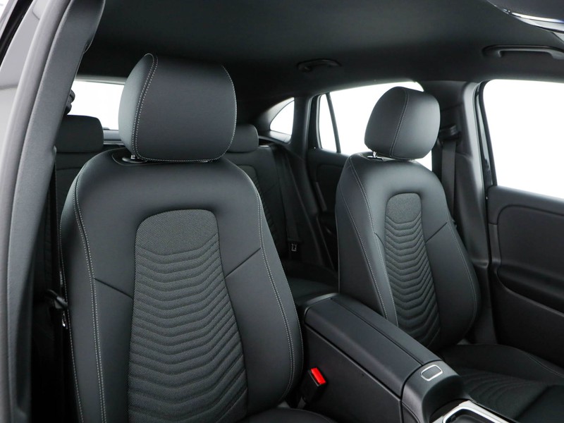 Mercedes GLA 180 d advanced auto