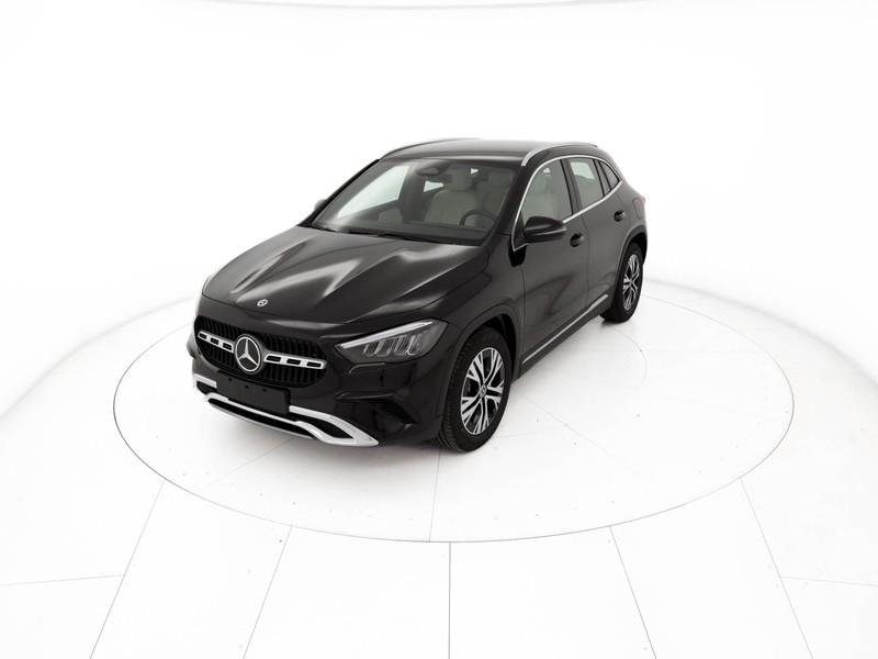 Mercedes GLA 180 d progressive advanced auto