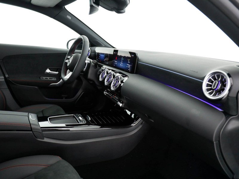 Mercedes Classe A 180 d amg line advanced plus auto