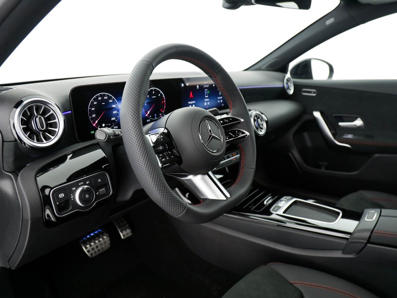 Mercedes Classe A 180 d amg line advanced plus auto