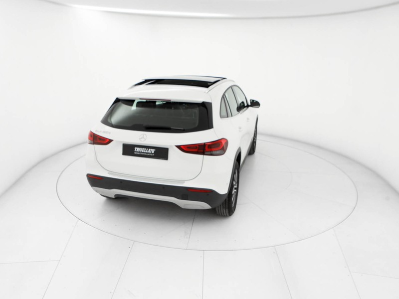 Mercedes GLA 180 d sport auto