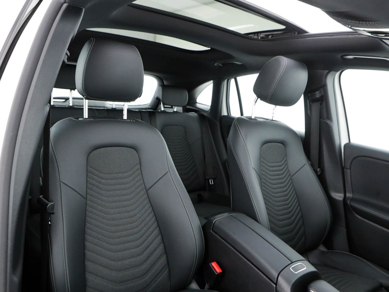 Mercedes GLA 180 d sport auto