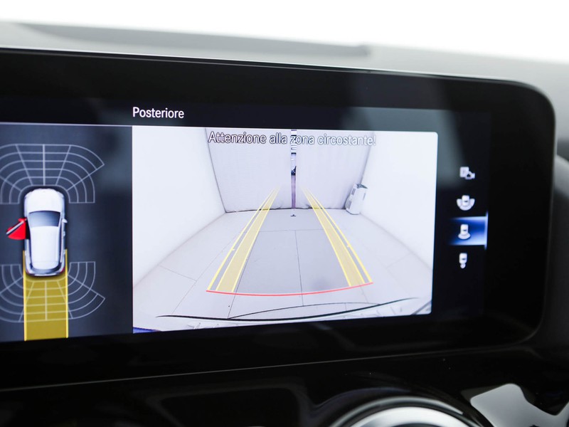 Mercedes GLA 180 d sport auto