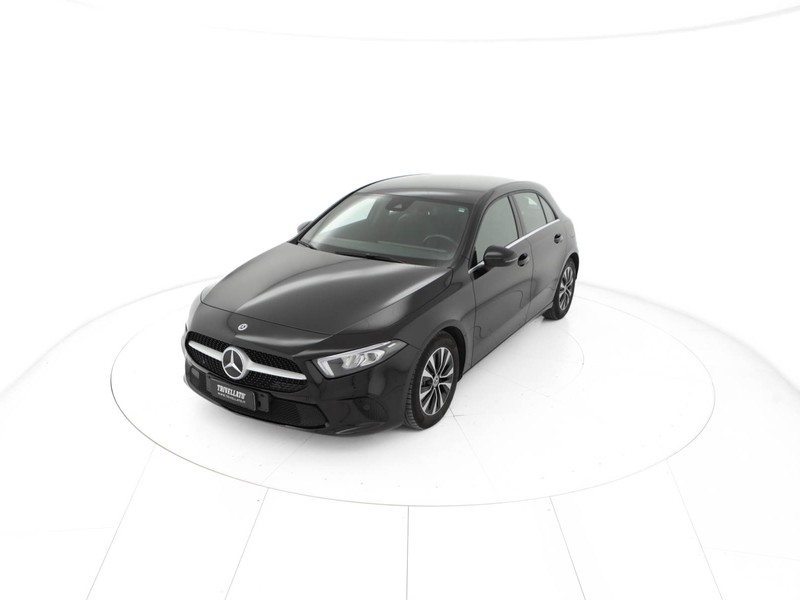 Mercedes Classe A 180 d business extra auto diesel nero