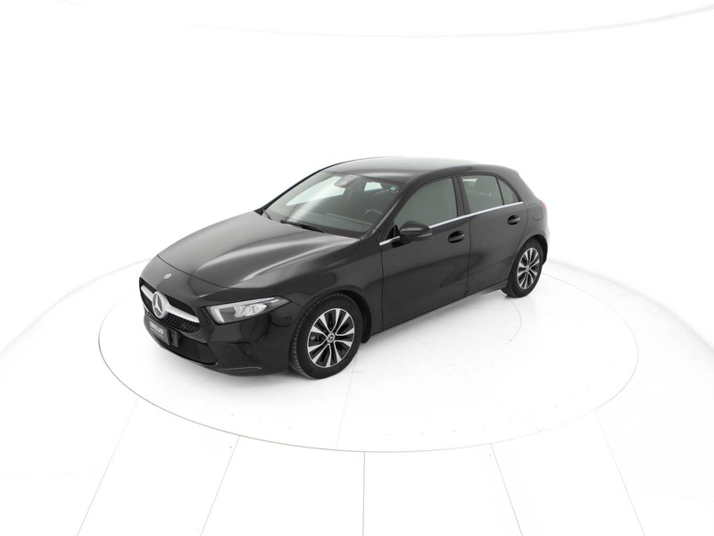 Mercedes Classe A 180 d business extra auto diesel nero