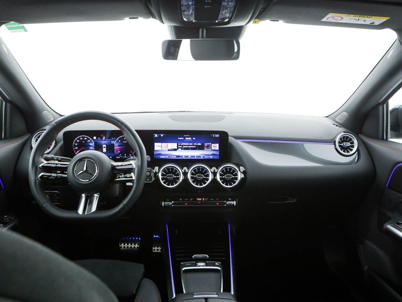 Mercedes GLA 180 d amg line advanced plus auto