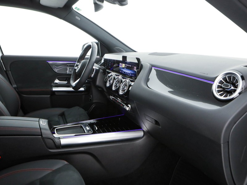 Mercedes GLA 180 d amg line advanced plus auto